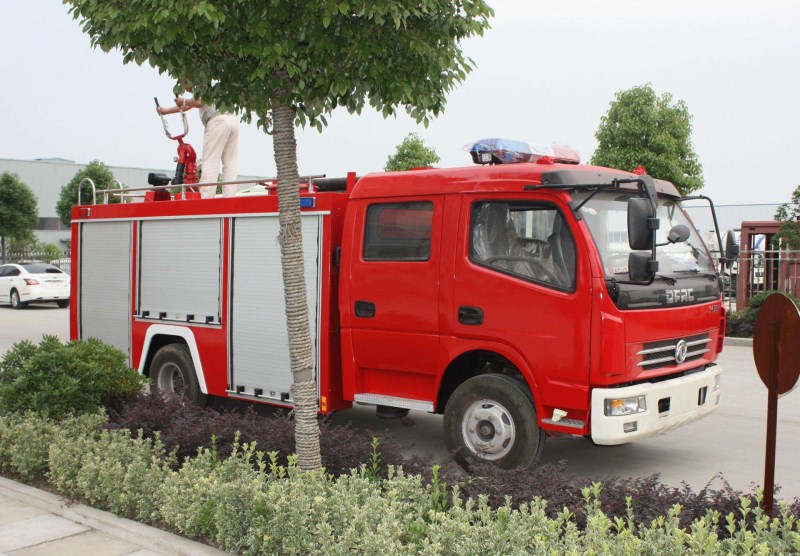 東風153泡沫消防車6噸